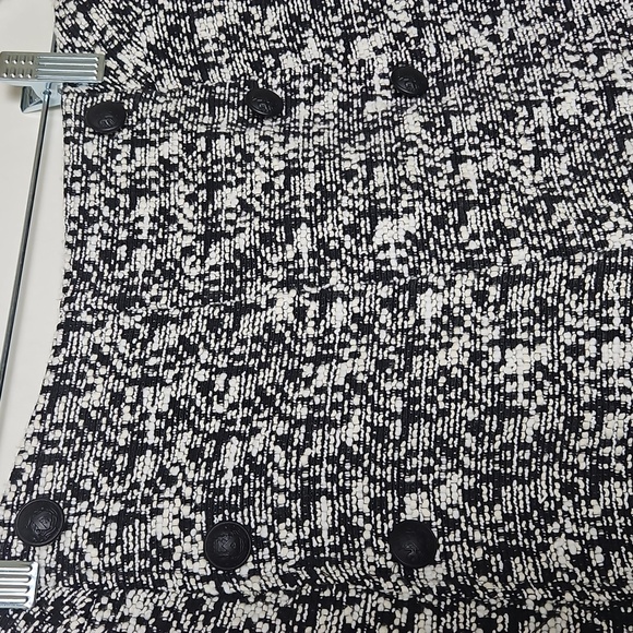 Express Black and White High Waist Women Shorts - Picture 6 of 6